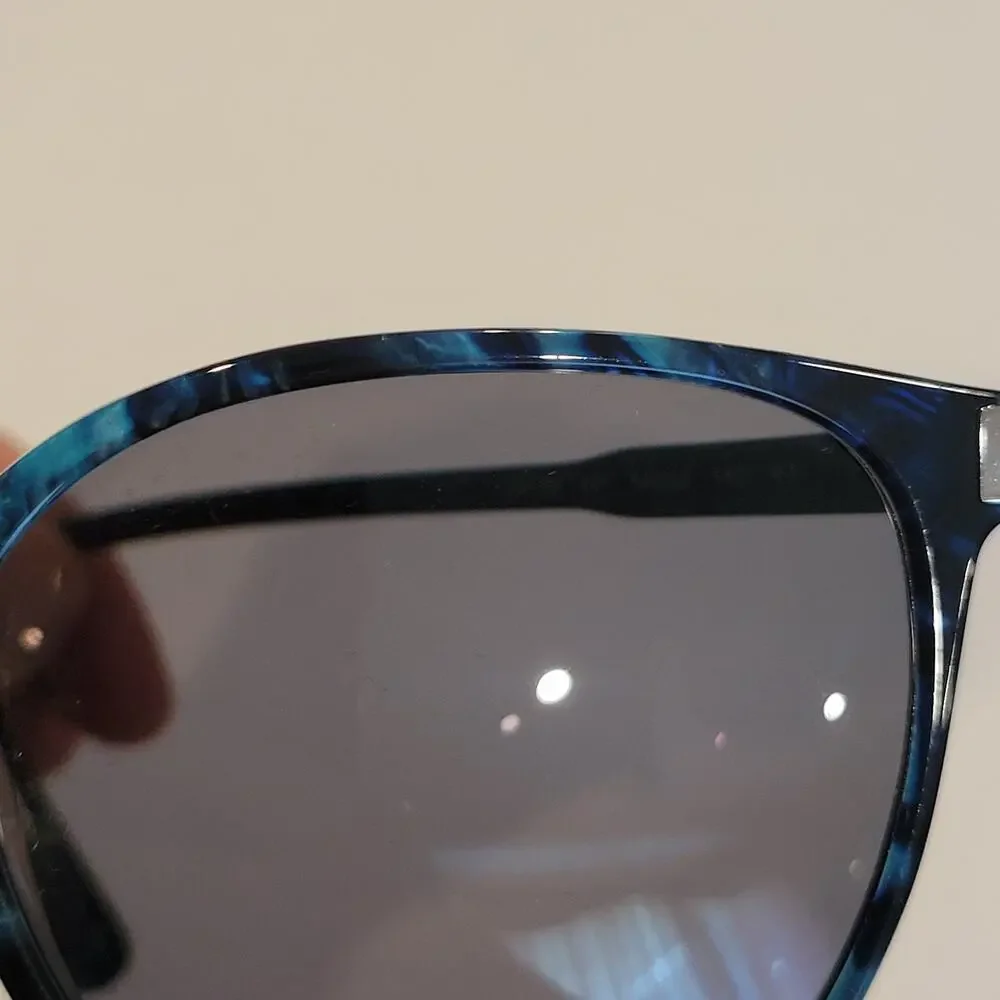Longchamp Women's Cat Eye Sunglasses Blue/Black LO612S 421 54x16x140 with case